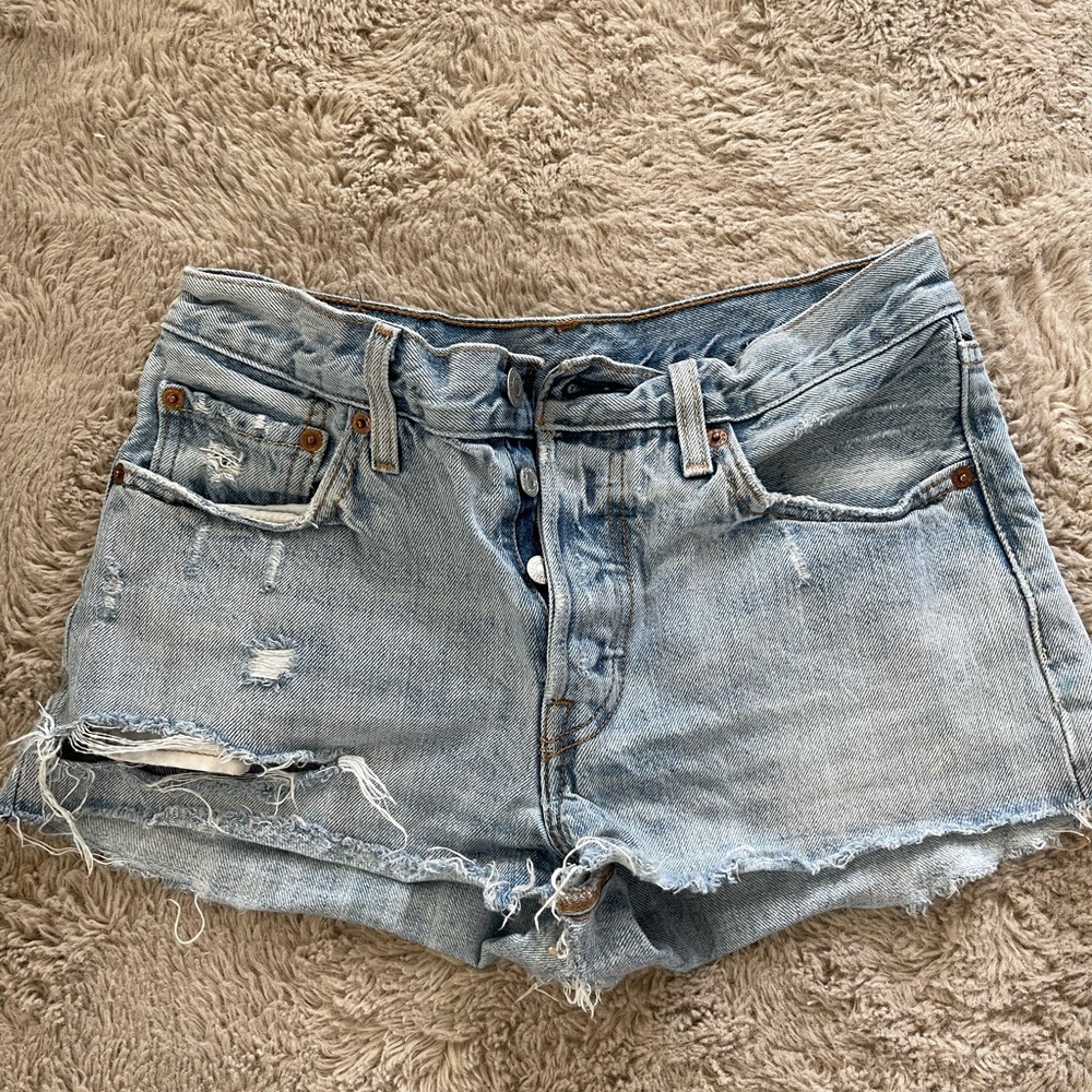 Levi Distressed Denim Women Shorts